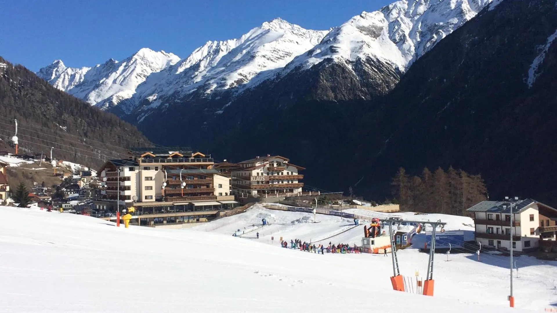 Mountain Lodge Soelden - Ski In Bike Out Chalet  Sölden